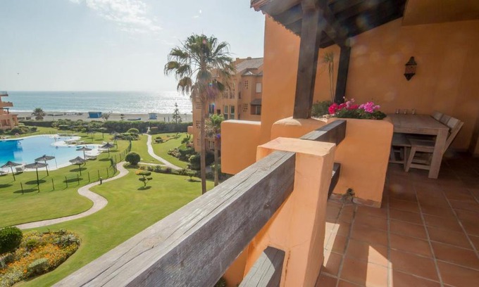 Castillo de la Duquesa Apartment | Los Granados 421