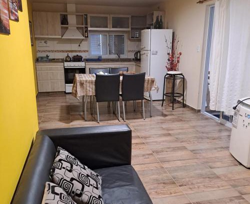 Villa Elisa House | LOS MELLIS