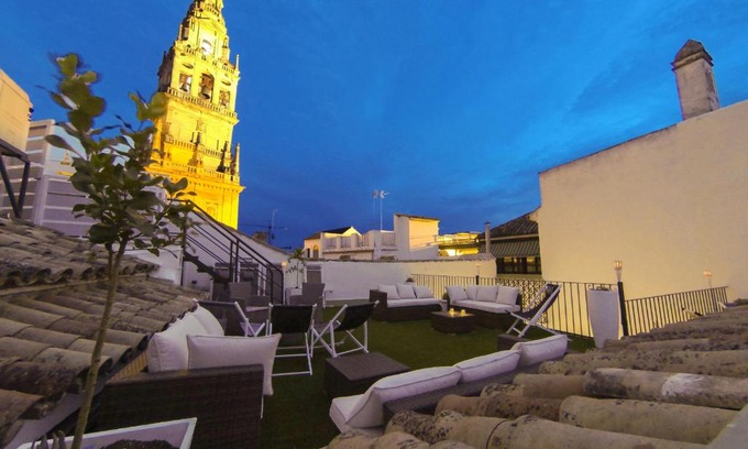 La Catedral Hotel | Los Patios