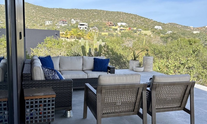 San Jose del Cabo Villa | Los Zacatitos, BCS, México - Off-Grid, New, Modern - Casa de Cordero Negro -