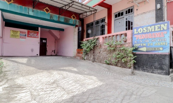 Kretek Hotel | Losmen Panorama