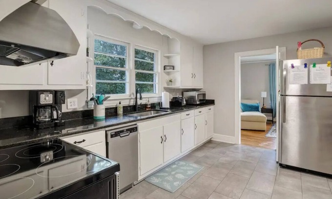Conestee House | LOTS of outdoor space & very family/pet-friendly!