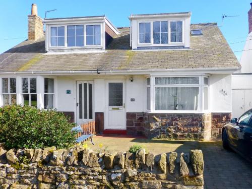 North Sunderland House | Lottie's Place