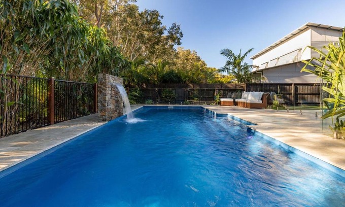 Boomerang Beach House | Lotus