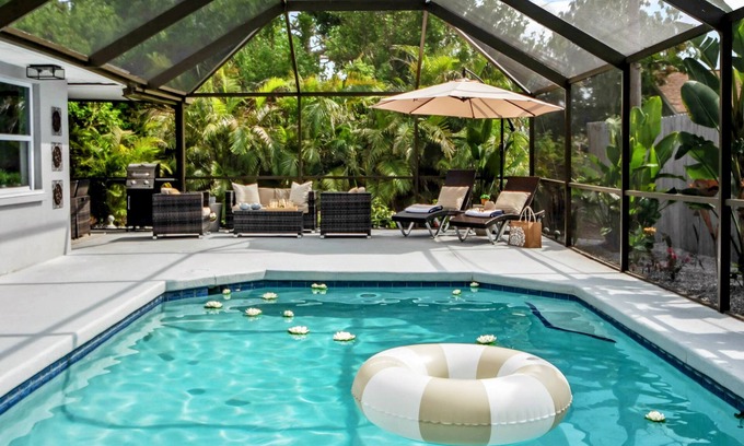 South Venice House | 🪷Lotus House-Relaxation-few Minutes to🏖️ Beaches-🏊Heated Pool
