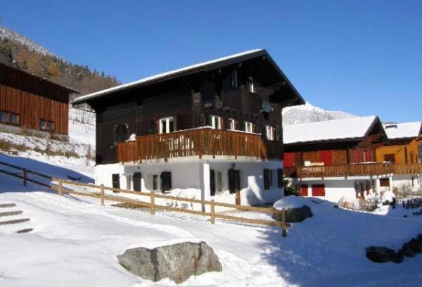 Fiesch Apartment | Lotus OG