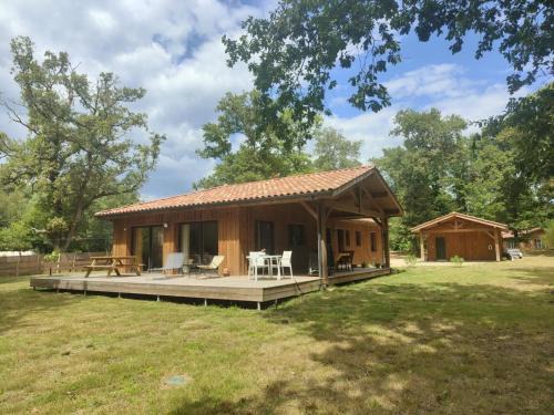 Ousse-Suzan House | Lou barado