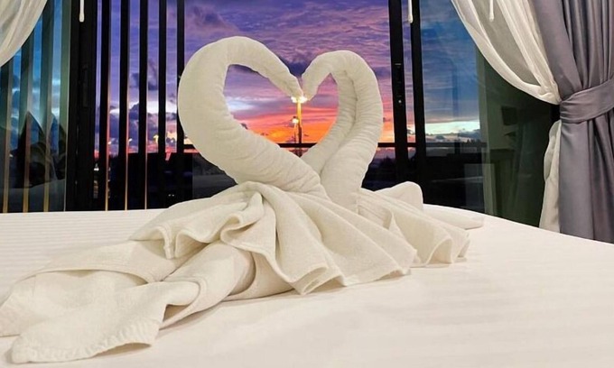 Si Sunthon Hotel | Louis' Runway View Hotel