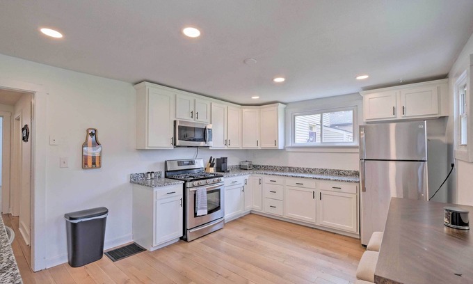 Highlands House | Louisville Gem w/Yard, Walk to Bars + Dining