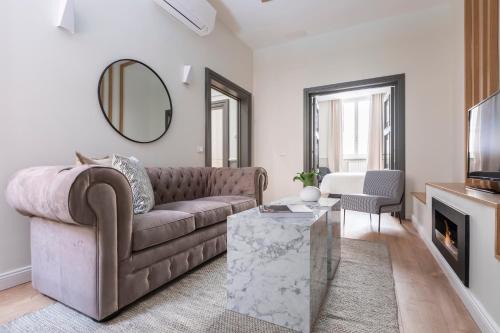 Rione IV Campo Marzio Apartment | Louly Spanish Steps
