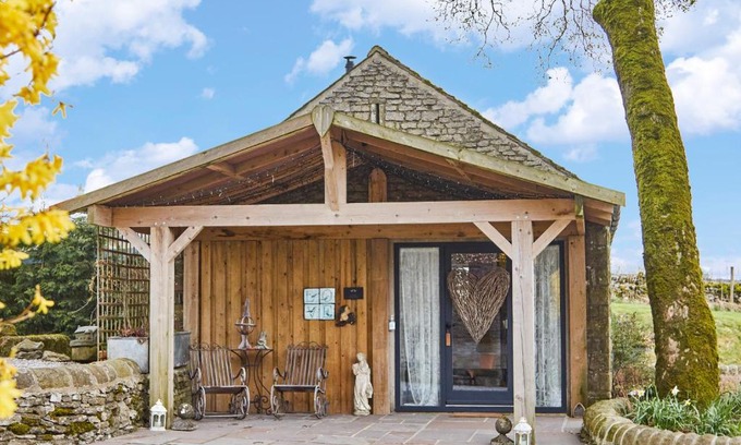 Bakewell House | Love Nest