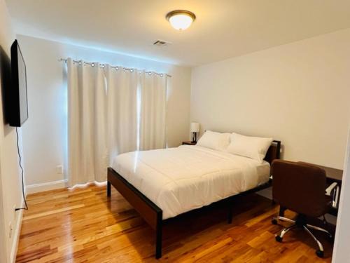 Newark Apartment | Lovely 1 Bed Apartment EZ Access to NY