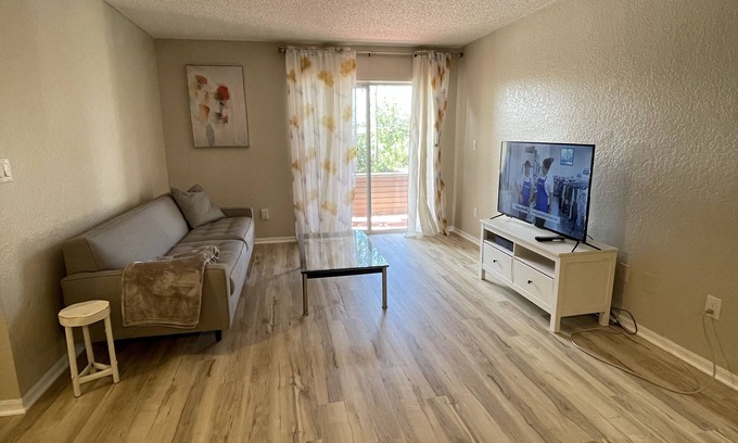 Gandy Condo | Lovely 1 bed condo with pool, tennis, volleyballand racketball court