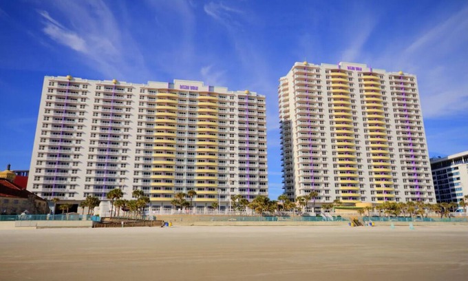 Brush - Stewarts Resort | Lovely 1Bed/1Bath Ocean Walk suite in Daytona Beach, FL!n
