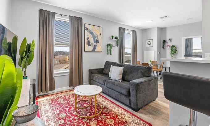 Everett Apartment | Lovely 1BR Near Encore Boston 0035