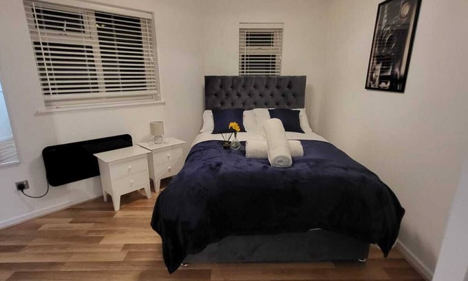 Chafford Hundred Apartment | Lovely 2-Bed Apartment in Grays