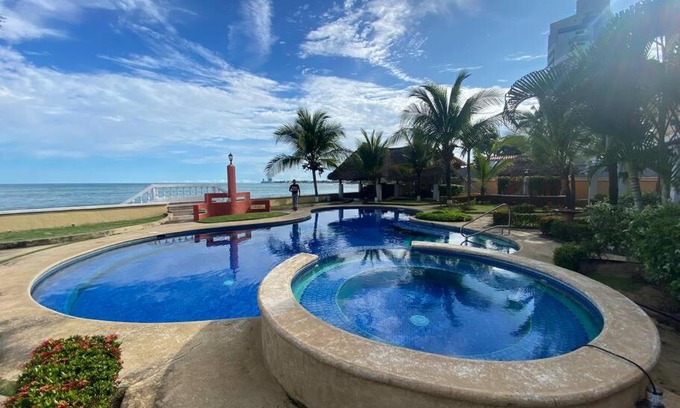 Nueva Gorgona Apartment | Lovely 2 bed condo with ocean Front in Sueño Mar - Gorgona