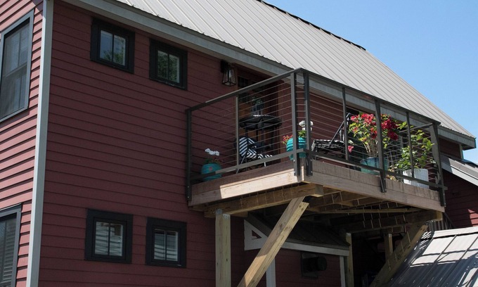 Chestertown Apartment | Lovely 2 bedroom and loft apartment with AC, WiFi overlooking the Chester River