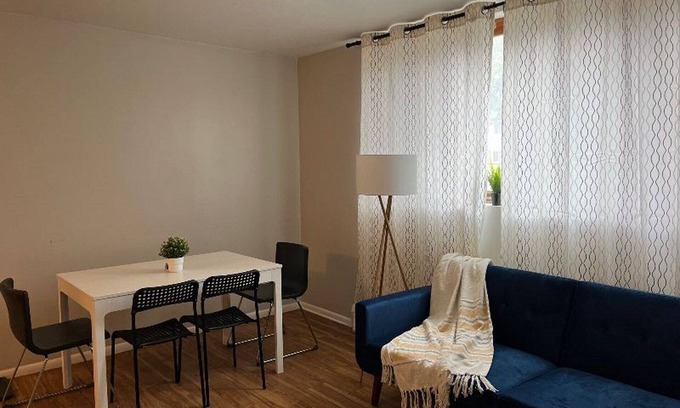 Wenonah Apartment | Lovely 2-bedroom apartment near MOA/MSP Airport