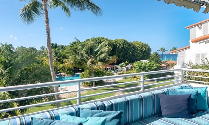Porters Apartment | Lovely 2 Bedroom Apartment With Views Over The Pool & The Beach Just Steps Away
