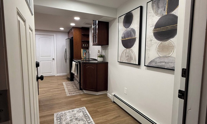 East Meadow Apartment | Lovely 2-bedroom basement apartment with private entrance in East Meadow
