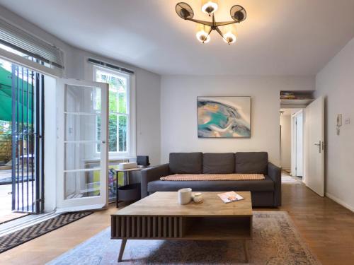 Addison Apartment | Lovely 2 bedroom Garden Flat apartment in West Kensington