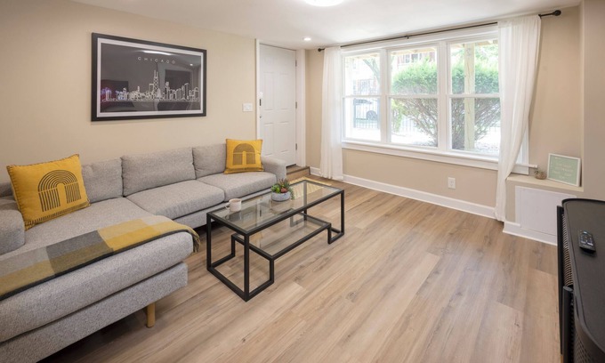 Avondale Apartment | Lovely 2BR Gem w/Outdoor Oasis