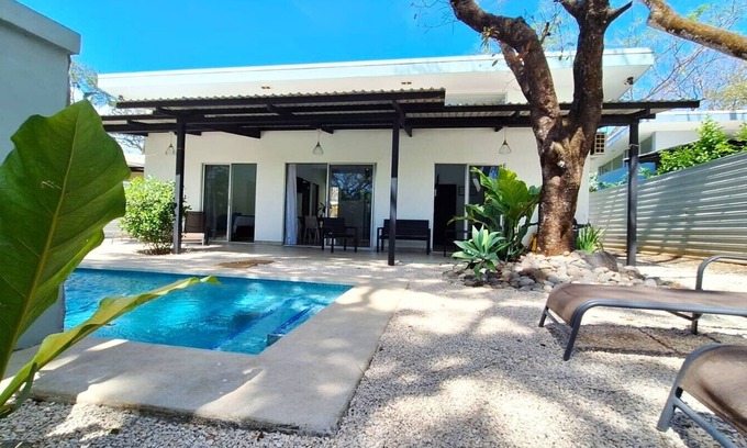 Paraiso House | Lovely 2BR w/Pool, Near Beaches