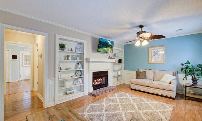Lincolnville Condo | Lovely 3 bed condo close to Historic Summerville-Dog Friendly!