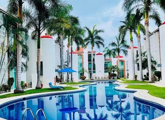 Ixtapa Apartment | Lovely 3 bedroom condo with pool