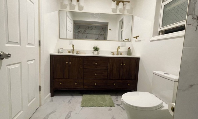 Roselle House | Lovely 3-bedroom house in Roselle NJ with AC, WiFi. Enjoy your stay