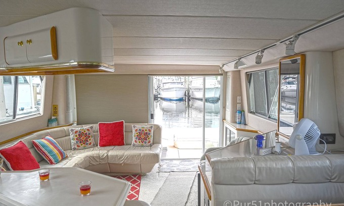 Dania Beach Boat Rental | Lovely 3 bedroom yacht in Dania Beach!