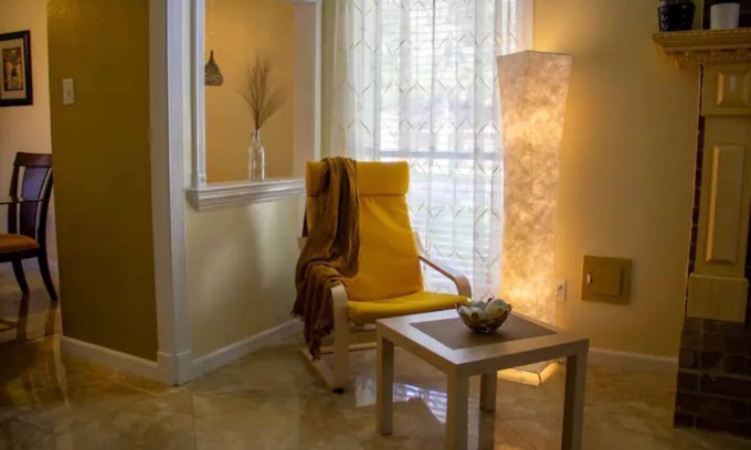 Panther Creek House | Lovely 4-bedroom house in downtown of The Woodlands