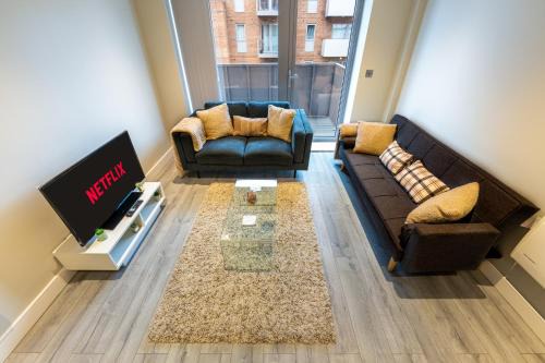 Slough Apartment | Lovely 4-sleeper Apartment in Central Slough with Free Parking