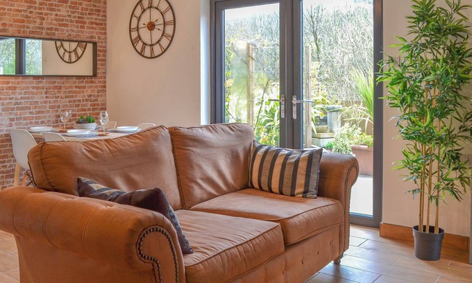 Pentre Cottage | Lovely annexe adjoining the owner’s property close to the village of Treorchy.