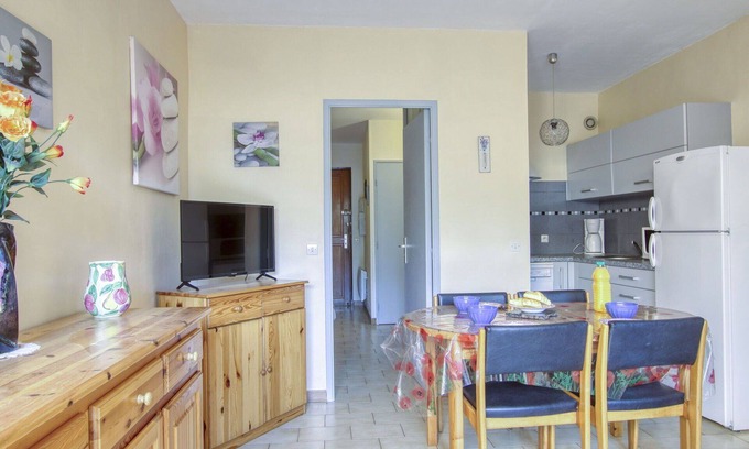 Les Lecques Apartment | Lovely apartment for 4 guests with WIFI, TV, terrace and parking