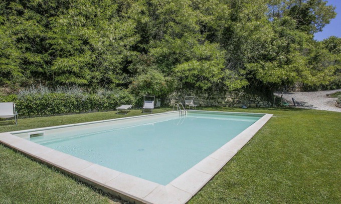 Sesto Fiorentino Villa | Lovely apartment in villa for 3 people with pool, WIFI, TV, pets allowed and parking