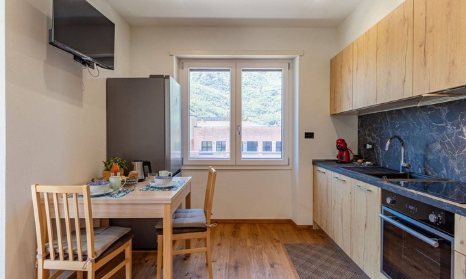 Samolaco Apartment | Lovely apartment for 3 people with WIFI, A/C and balcony