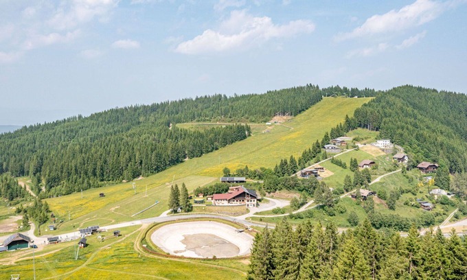 Sankt Urban Apartment | Lovely apartment for 3 guests with WIFI and panoramic view