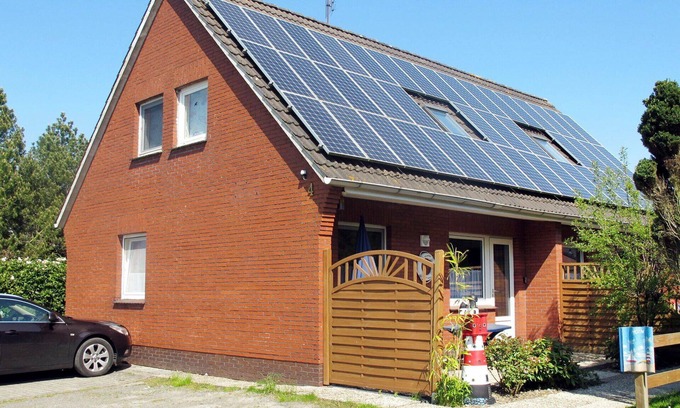 Sehestedt Apartment | Lovely apartment for 4 people with WIFI, TV, terrace, pets allowed and parking