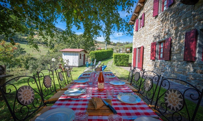 Cutigliano Apartment | Lovely apartment for 4 guests with WIFI, pool, TV and pets allowed