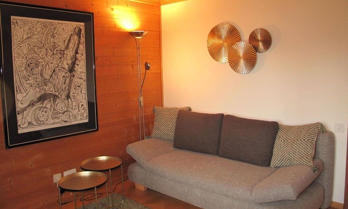Schoenried Apartment | Lovely apartment for 3 guests with WIFI and pets allowed