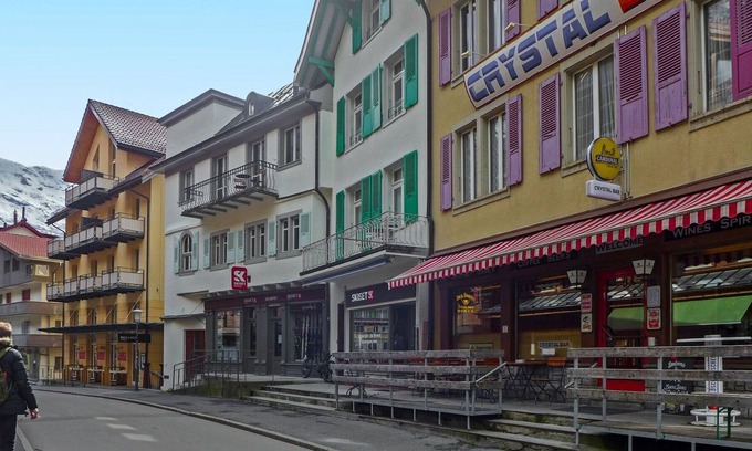 Wengen Apartment | Lovely apartment for 4 guests with WIFI and TV