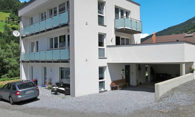 See Apartment | Lovely apartment for 4 people with WIFI, TV, terrace, pets allowed and parking