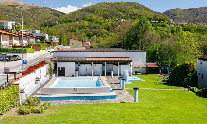 Sonvico Apartment | Lovely apartment for 5 people with WIFI, pool, TV, patio, pets allowed and panoramic view