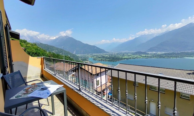 Aurogna Apartment | Lovely apartment for 5 people with WIFI, TV, terrace and pets allowed