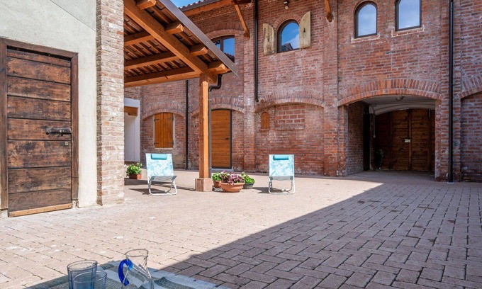 Mondovi Apartment | Lovely apartment for 6 guests with WIFI, TV, pets allowed and parking