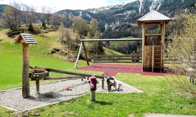 Soelden Apartment | Lovely apartment for 7 people with WIFI, TV, balcony and parking