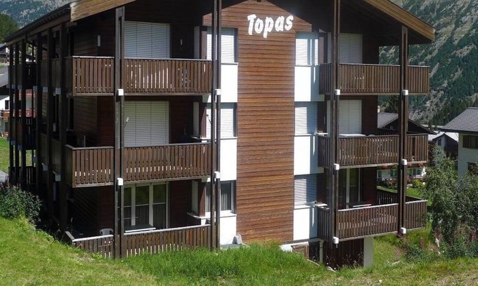 Saas-Fee Apartment | Lovely apartment for 4 guests with WIFI, TV, balcony and parking