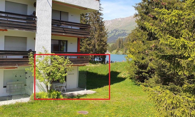 Valbella Apartment | Lovely apartment for 4 guests with TV, balcony and pets allowed